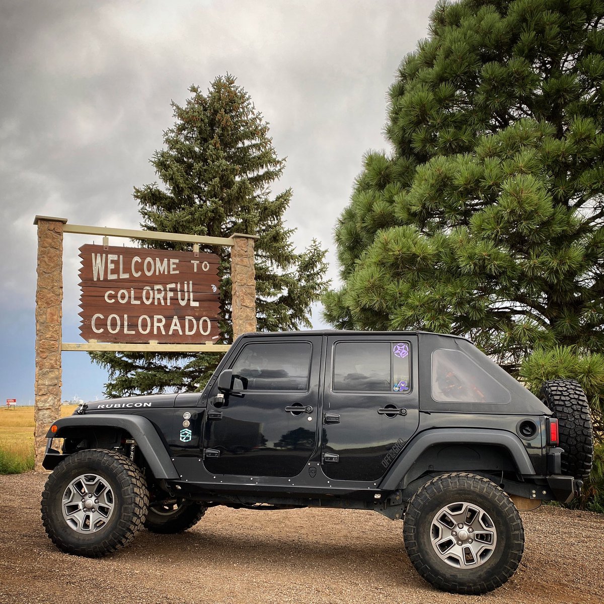 iwata77's tweet photo. If you don’t take the pic did it even happen 😂😂😂
#OB1977 #JeepLife https://t.co/tAVo8ga6IA