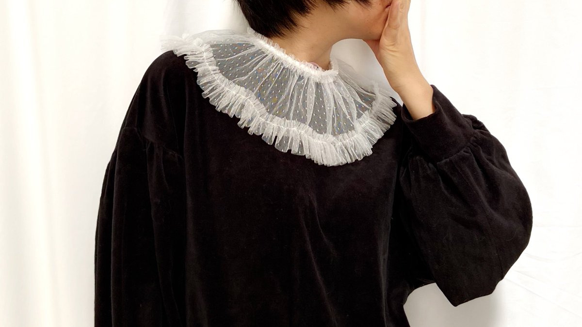 つけ襟 D R E S S M E ドレスミー على تويتر リボンを後ろにしたり ウエストに巻いたり 使い方が様々なチュールのつけ襟 首まわりをバイアスにして より首に馴染むようにいたしました Dressmeニュースタア販売アイテム Dress Me Pop Up Shop 8 15 31 渋谷