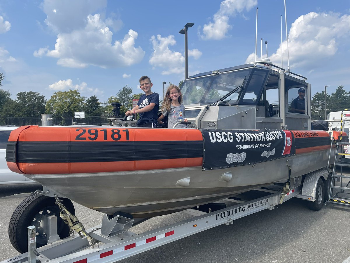 BoatMass's tweet photo. Two solid events on the South And East Boston waterfronts over the last couple days.  @Harborkeepers @savetheharbor @adrianmadaro  #KIDSinBoating #BoatMA #MassBoatingCareers https://t.co/NRYdzAHXx6