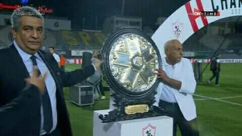 Fayoumy2's tweet photo. واخدين دهب امه  #مجاهد_خدام_الست https://t.co/Hu2GXWMjFA