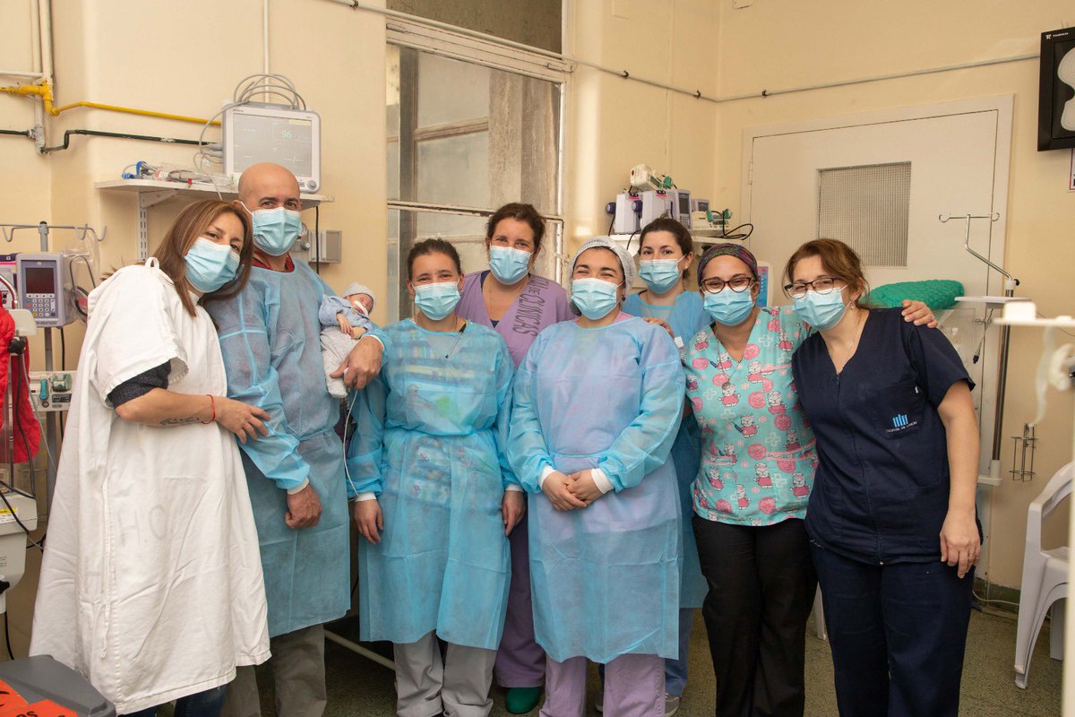 hcmquintela's tweet photo. Una historia real … de esas que ocurren acá en el hospital ☺️👨‍👩‍👦‍👦♥️👇
https://t.co/b8CuU2lKLM 

#familia #maternidad #paternidad #controlobstetrico #ginecologia #neonatologia #medicinatransfusional #atencionensalud #calidadasistencial @HcNeonat https://t.co/N0XDBx36uM