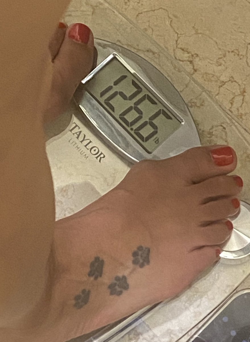 Ok I made weight super easy
2morrow I have an early weigh in 
I’m comfortable now going to bed. 
I have a bunch of fans that took the ride &amp; a Ton watching on @ShowtimeBoxing. 
Going to fight Smart to give a show, I’m Not going to look for anything early. I’ll enjoy Myself 😉