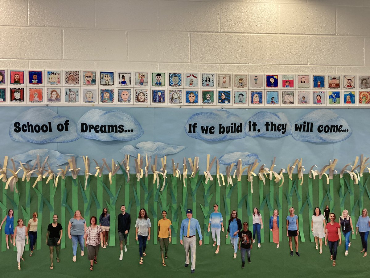 WildcatsWalker's tweet photo. Great first week of school! And what a way to end it as Walker celebrity scoopers at The Daily Scoop! Thx PTO, thx Families, thx Chuck! https://t.co/Cr3hsts7wr