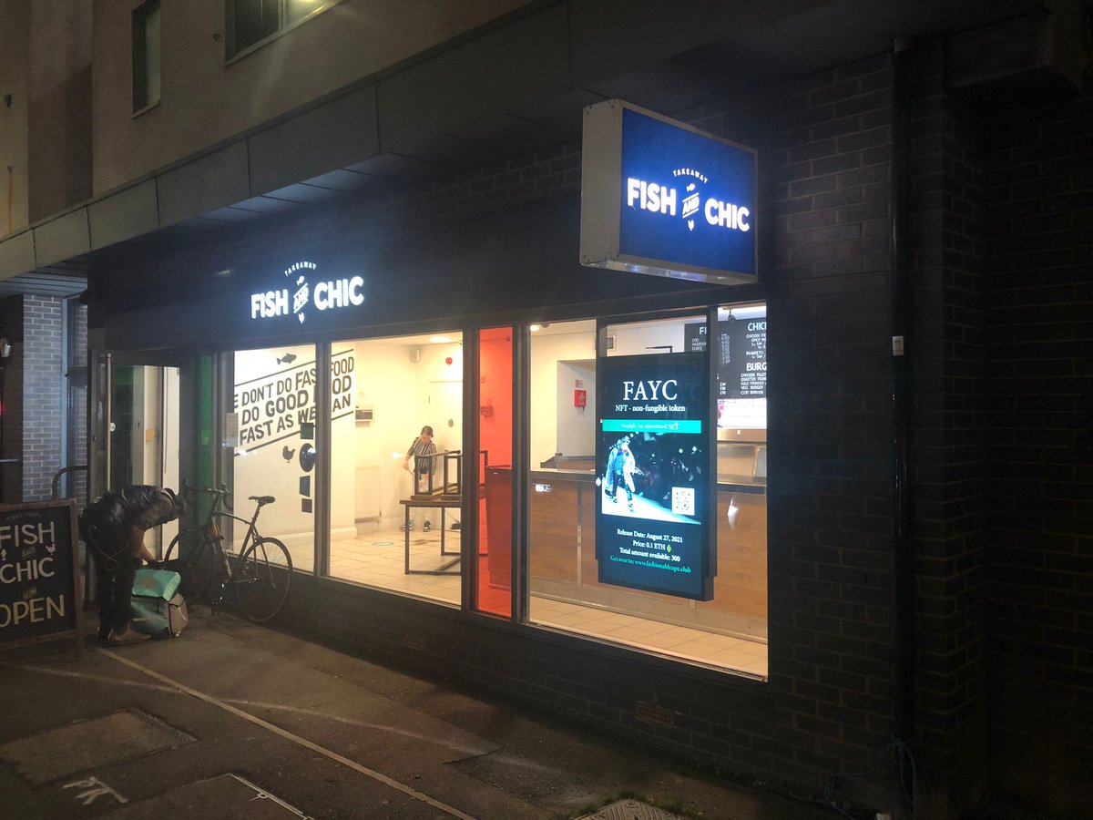 Theta_Tek's tweet photo. Ok, so @FashionableApes are on the market from today!! Bid prices flying to the stratosphere already! Find up coming NFTs on our Digital screens across LONDON UK today. In the Mean Time, Between Time get over to https://t.co/uQDy7AkOBS 
@FashionableApes 
#NFT #NFTs #opensea https://t.co/BPosNJGlKA