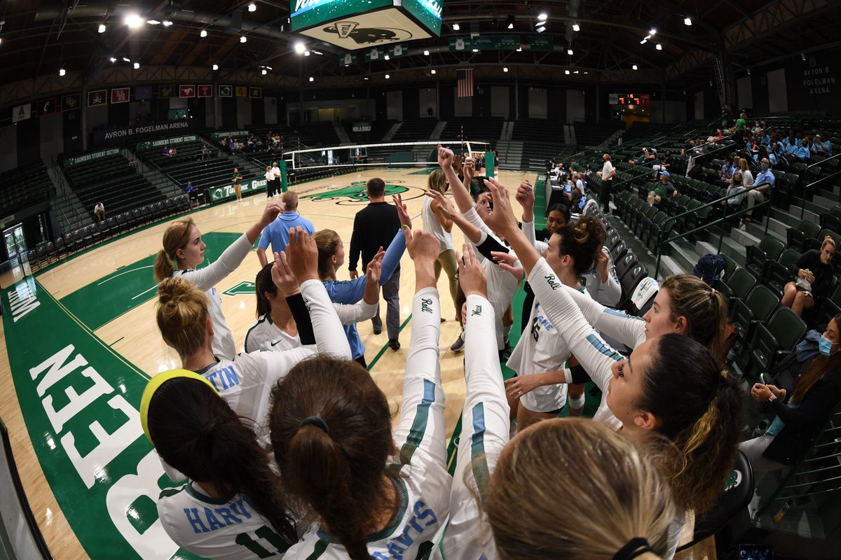 Ready to do it all over again. Game two at 7 p.m.
Watch Here: https://t.co/8kiUX7YUe5
#RollWave https://t.co/rSD9Ei5vIy