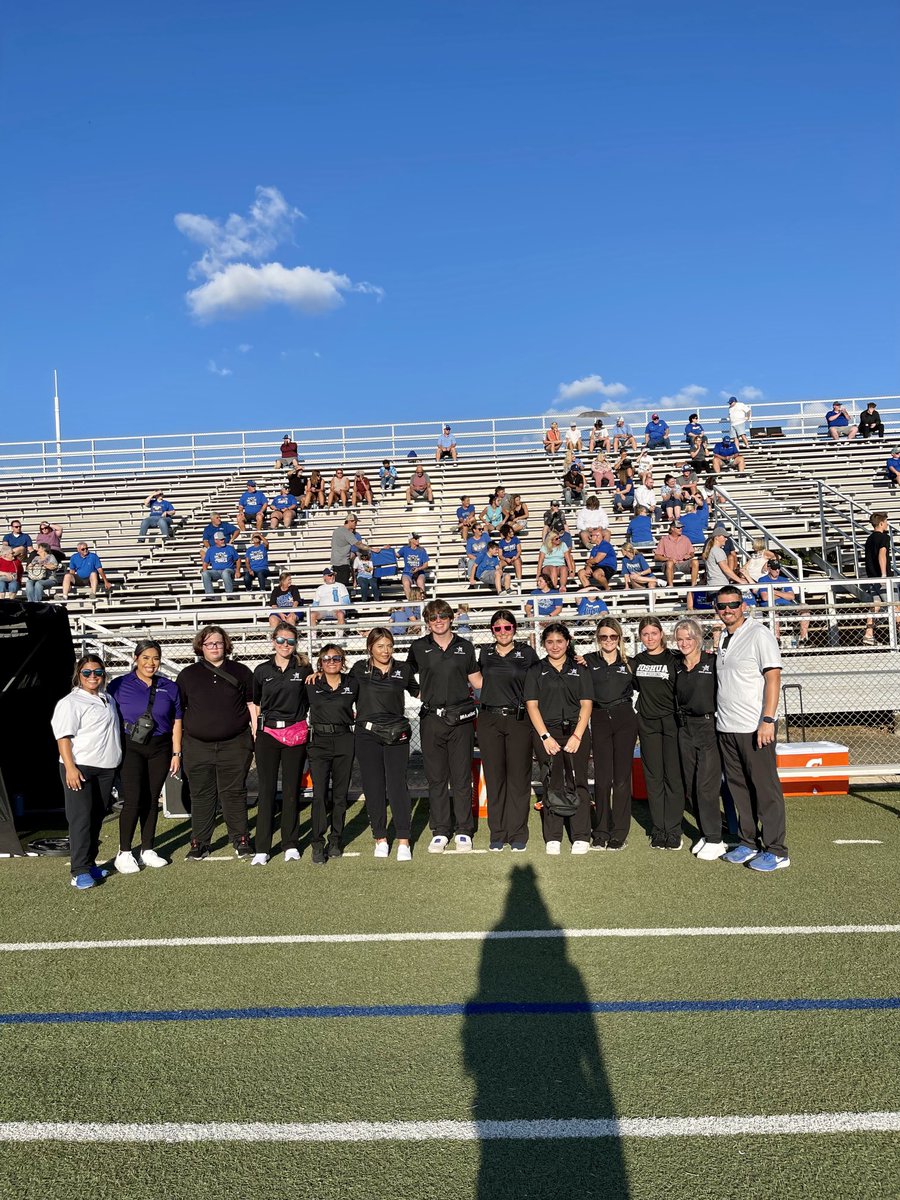 JoshuaSportsMed's tweet photo. Game time in Fort Worth! #owlsportsmedicine #burntheboats https://t.co/cYnxfVC00F