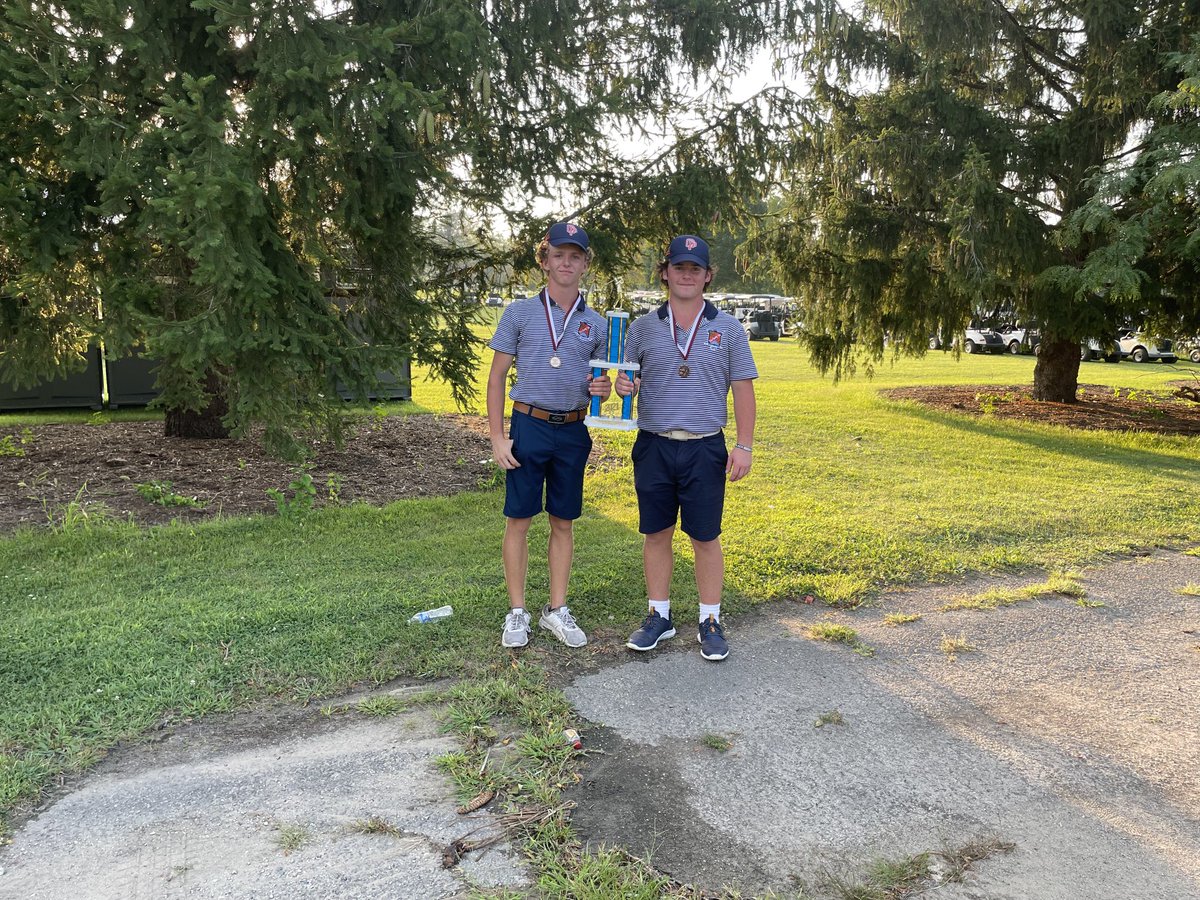 GolfOprf's tweet photo. Huskies shot 304 to take 2nd place at the Champaign Invite. Niko Haas and Liam Spillane both shot 2-over 74. Maddox Neumann and Nate Bibbey shot 78. ⁦@oprfhshuskies⁩ #oprfhs https://t.co/aJ3sEtRJ6K