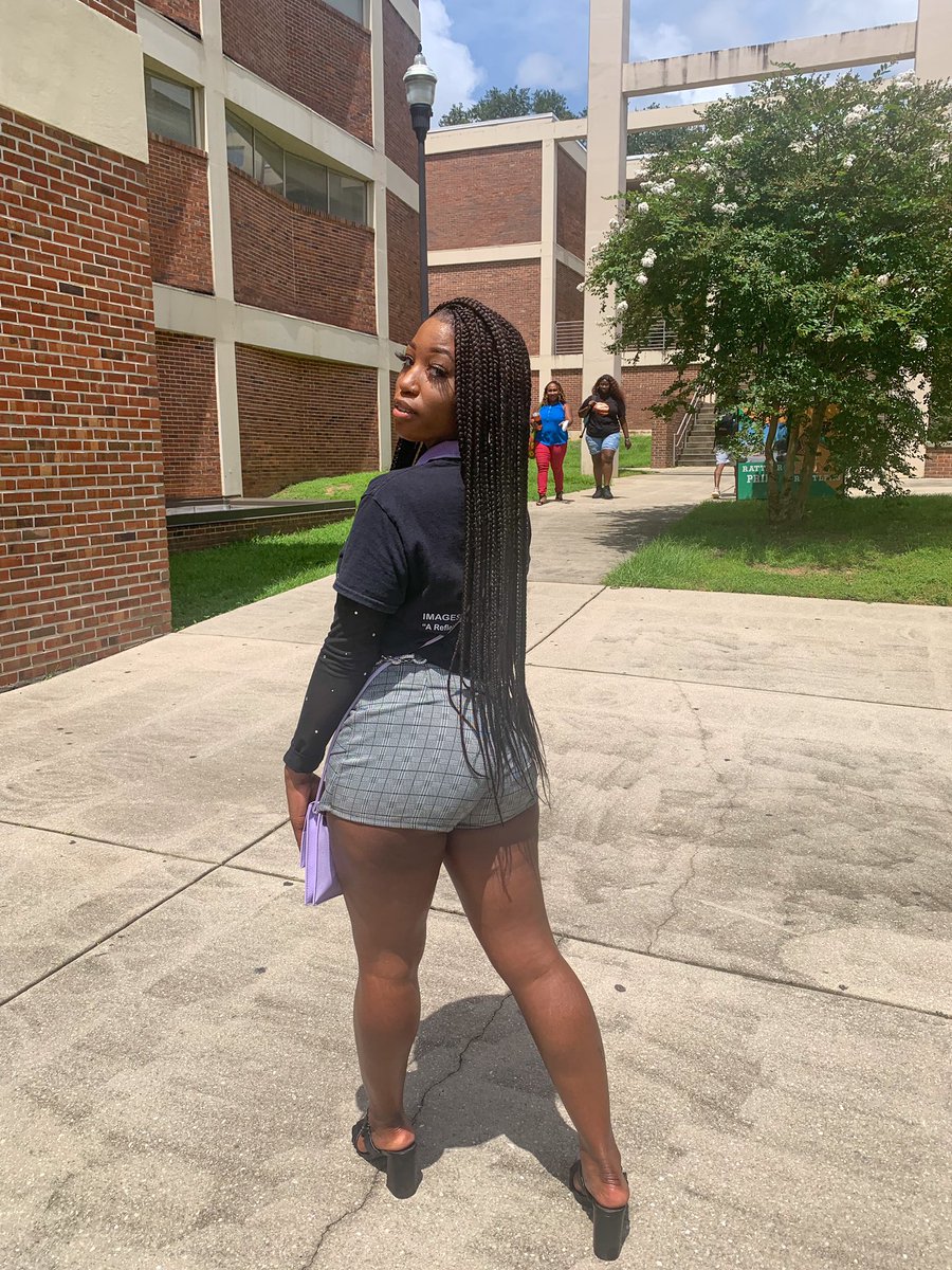 shaniyasxx's tweet image. Don’t believe the gossip. ℹ️’m the truth. 💜 #setfriday#famu