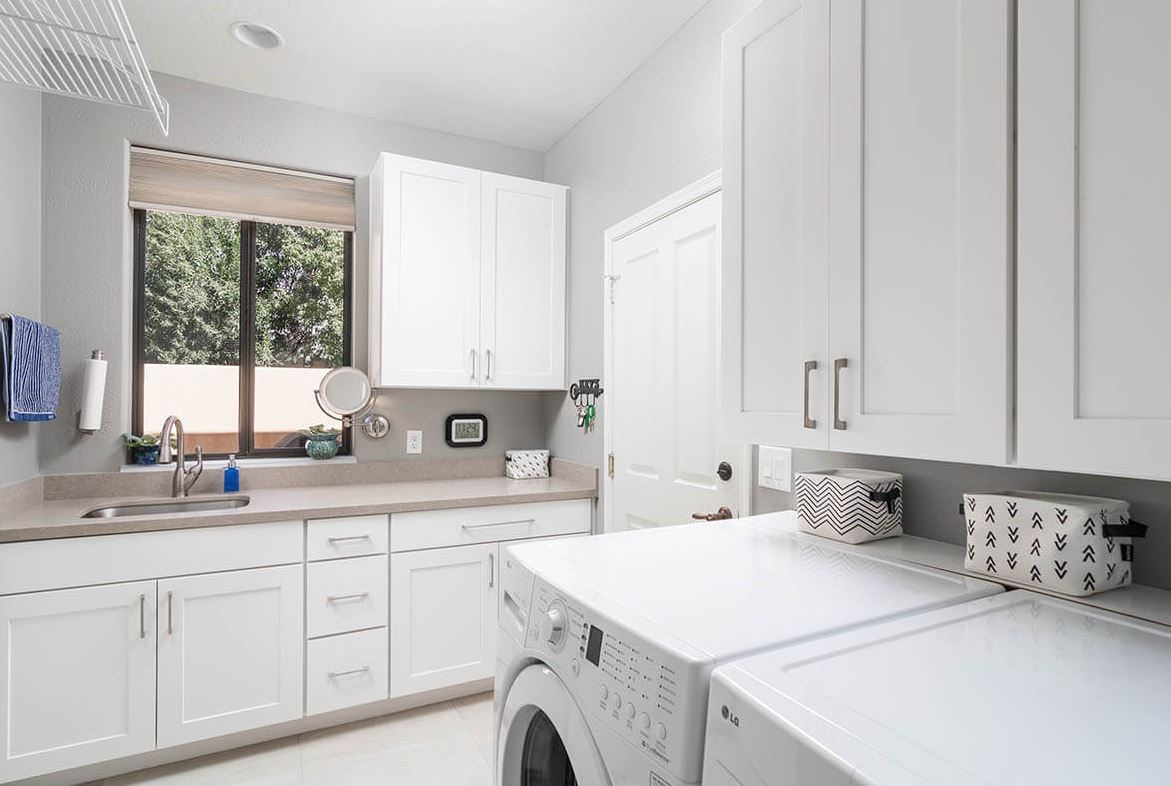 rwremodeling's tweet photo. Make your laundry a bright, updated room that you will want to be in.  This is a room you can be very creative in. Our designers can help you achieve the look you want at:https://t.co/DV10PsLxtp https://t.co/6UrErbrUPC