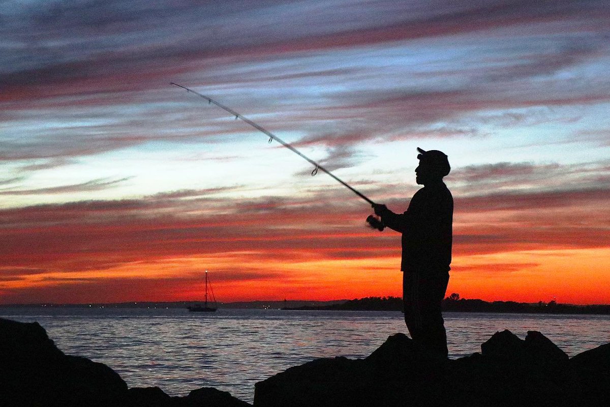 GoWithUni's tweet photo. RT @Visit_NJ: Chasing the last bit of light to snag the last catch of the day!
๐ Gateway National Park, Sandy Hook, New Jersey
.
.
.
๐ท: @photography_by_tricia_lea (via Instagram)
#VisitNJ #NewJersey #NJFishing #Fishing #NJSunset https://t.co/qqVli0Oe9Z