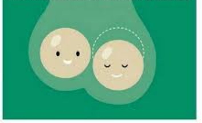 Одно яичко ниже. Одно яичко ниже. Деформированные куриные яйца. Одно яичко ниже. Одно яичко ниже.