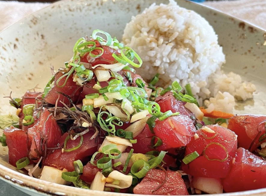 FoodPosse's tweet photo. #repost @huihuirestaurant: Get a true taste of Hawai’i with our fresh ‘ahi (tuna) poke! Available at lunch, daily! https://t.co/vhAKyz8AY0