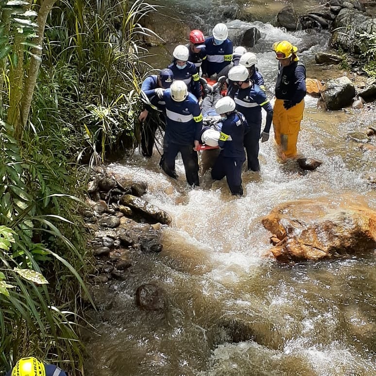 Jose09428030's tweet photo. #Arcol
#ACE
#AAseguridadIndustrial
#JuntosSalvamosVidas
#protegiendotuvidasiempre
#capacitaciones2021
Excelente Jornada de Capacitación #Colombia https://t.co/sSSTPlldUt