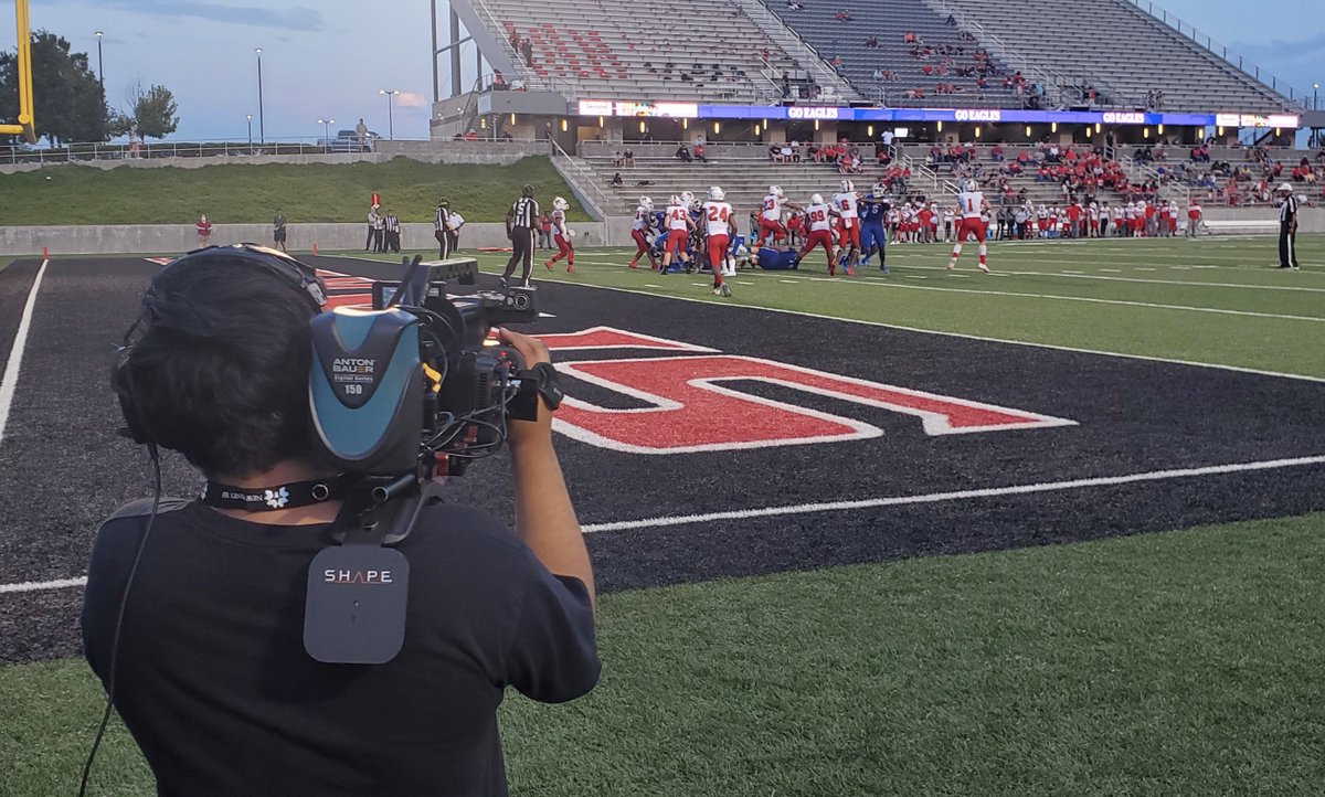 Eagles score! <a href="/NCHS_AV/">NCHS AV</a> sideline cam catching all the action on the field. <a href="/NewCaneyHS/">New Caney HS</a> @kcauley_nchs