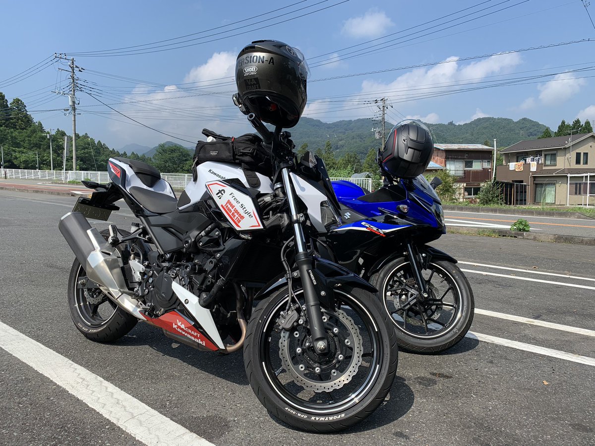 versionA20XX's tweet image. 蜜を避けて息子と2人で。

#goodspeed 👍🏻✨