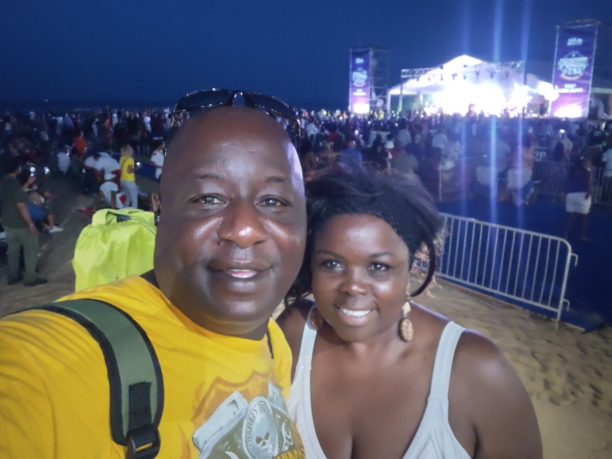 SteveAlertHQ's tweet image. Steve Jackson Social Media Network TEAM Is On Location LIVE! In Virginia Beach Welcoming The Chuck Brown Band To The VA! Funk Fest #VIPSection #BreakingNews #TGIF #VirginiaBeach #FunkFest  #DC #TinaVick #NewportNews #PortsmouthVA #SteveJacksonVA