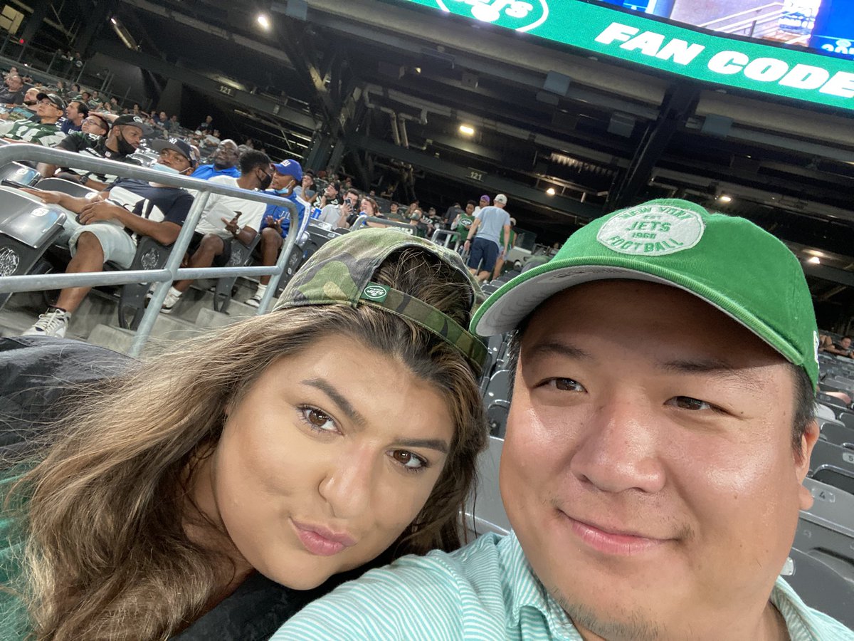 swang100's tweet photo. Great way to start off the season #PHIvsNYJ https://t.co/nqET2U8lHs