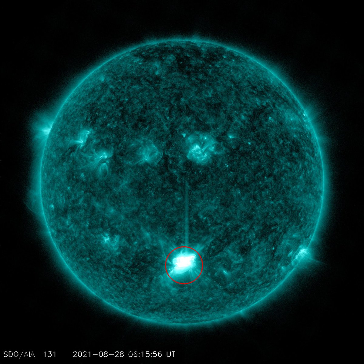 _SpaceWeather_'s tweet image. Strong M4.79 flare from sunspot region 12860
Follow live on spaceweather.live/l/flare