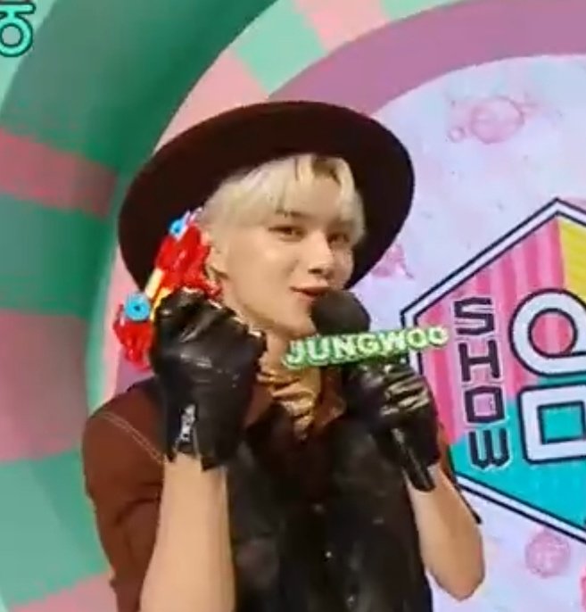 LQ_zeus's tweet photo. 오늘은 카정 https://t.co/7fm3ufJYiW