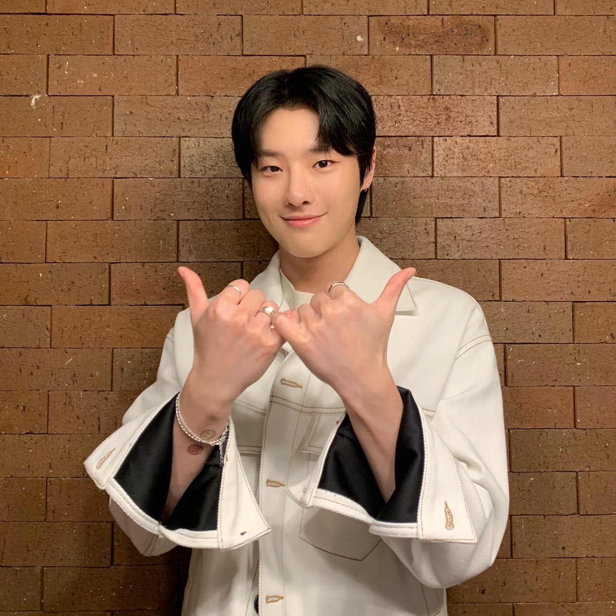 UNICEF PROMISE Challenge
유니세프 프로미스챌린지에 참여하게되었습니다. 전 세계 어린이들에게 힘이 되었으면 좋겠습니다.

#유니세프 #프로미스챌린지 #빛나는약속 #에버글로우