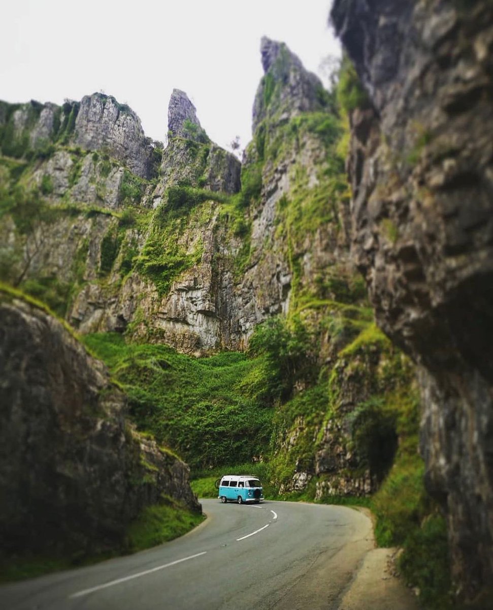 SomersetCool's tweet photo. Have a great #BankHolidayWeekend wherever you may roam! Cheddar Gorge in a VW Camper sounds good to me 😉 Love this shot by Sarah Shepherd Photography (on Instagram) #somersetcool #BankHoliday #keepexploring #somerset https://t.co/yApnuwK56a