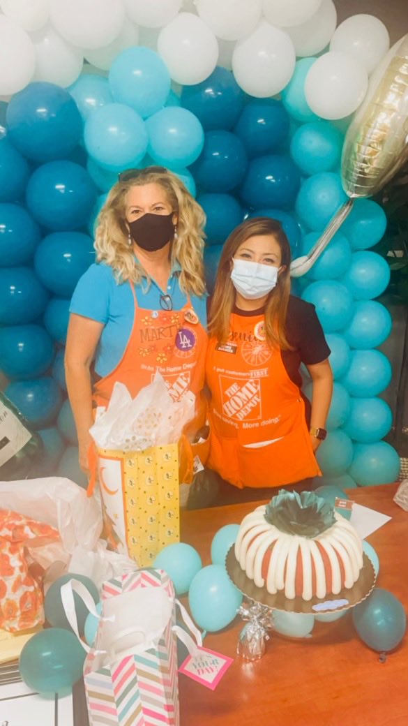 MarthaparkerJ's tweet photo. Today is the end of an era for #6632. This lovely lady, @yeseniagamez got a big, beautiful promotion, and is taking her leave of us sad folks at #woodlandhillshomedepot.  I’m gonna miss her, but I know that she’s going to make us all so proud. Thank you, Yesenia for everything. https://t.co/twPLSNWnvB