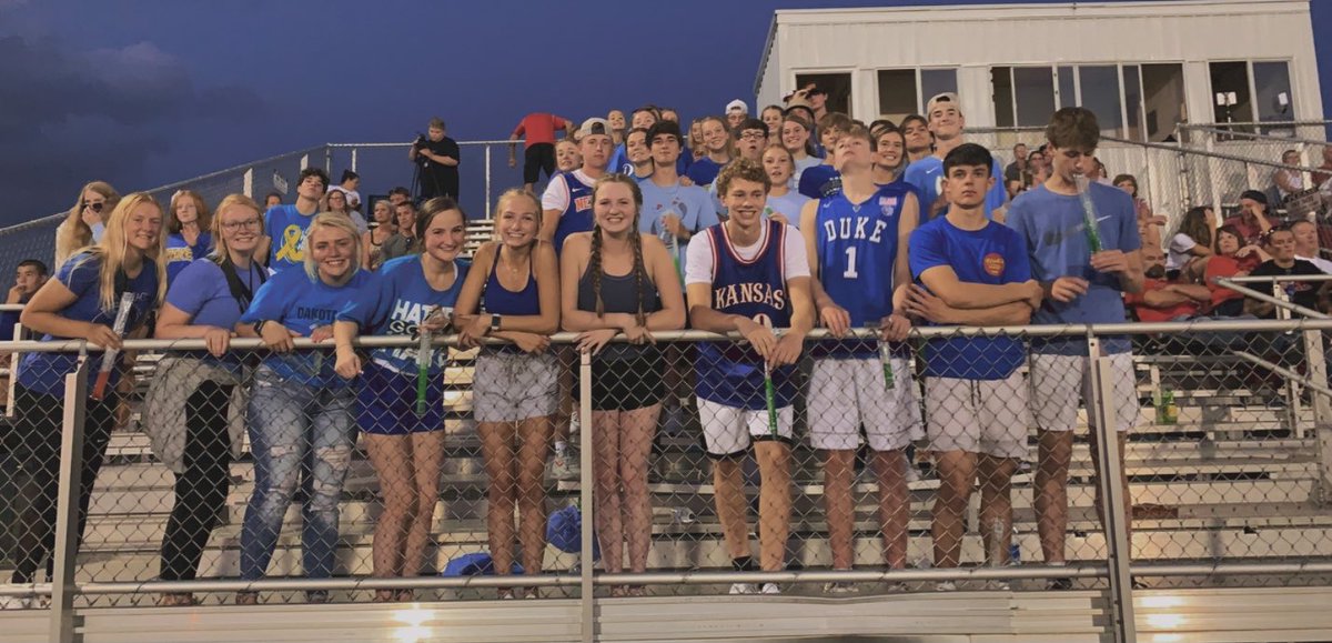 LCHS Student Section (@lemarsdogs) on Twitter photo 