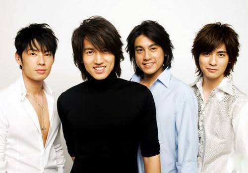 SMilkdrama's tweet photo. 20 years ago, Meteor Garden became a phenomenon which led to  the drama's F4 form a band. They released their debut album "Meteor Rain" which was followed by a few more albums and Asian tours

Happy 20th anniversary, Asian kings &amp; icons! Still hoping for a real reunion someday 💙 https://t.co/bQ2ftIluMH