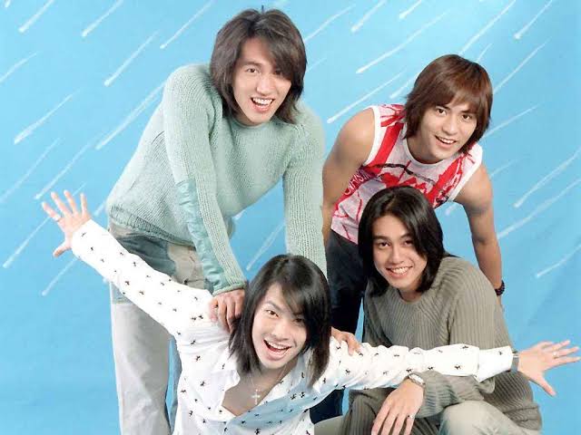 SMilkdrama's tweet photo. 20 years ago, Meteor Garden became a phenomenon which led to  the drama's F4 form a band. They released their debut album "Meteor Rain" which was followed by a few more albums and Asian tours

Happy 20th anniversary, Asian kings &amp; icons! Still hoping for a real reunion someday 💙 https://t.co/bQ2ftIluMH