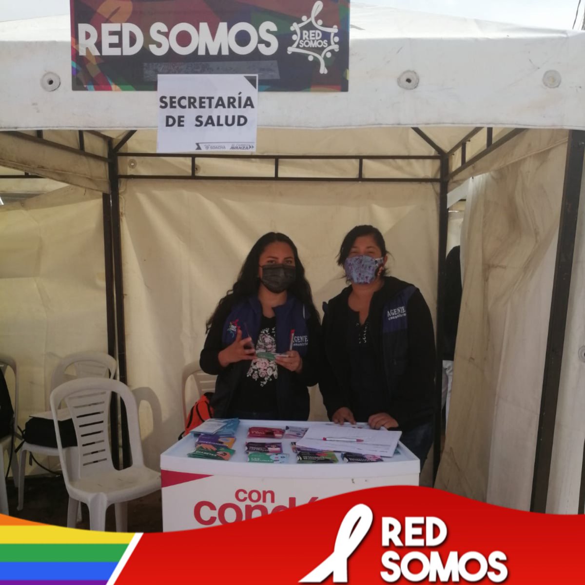 redsomos's tweet photo. Las compañeras Sandra y María dando información sobre educación sexual y reproductiva. Seguimos avanzando con nuestras brigadas.
#Chacua #14añosavanzando🙋♀️🙋♂️🏳️🌈
Tenemos un compromiso
#redsomos https://t.co/DvZXWf82fN