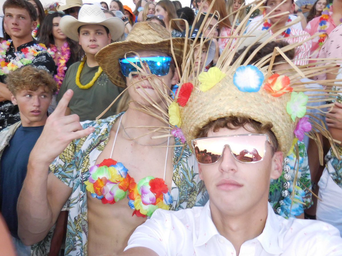 RHS Student Section tweet media