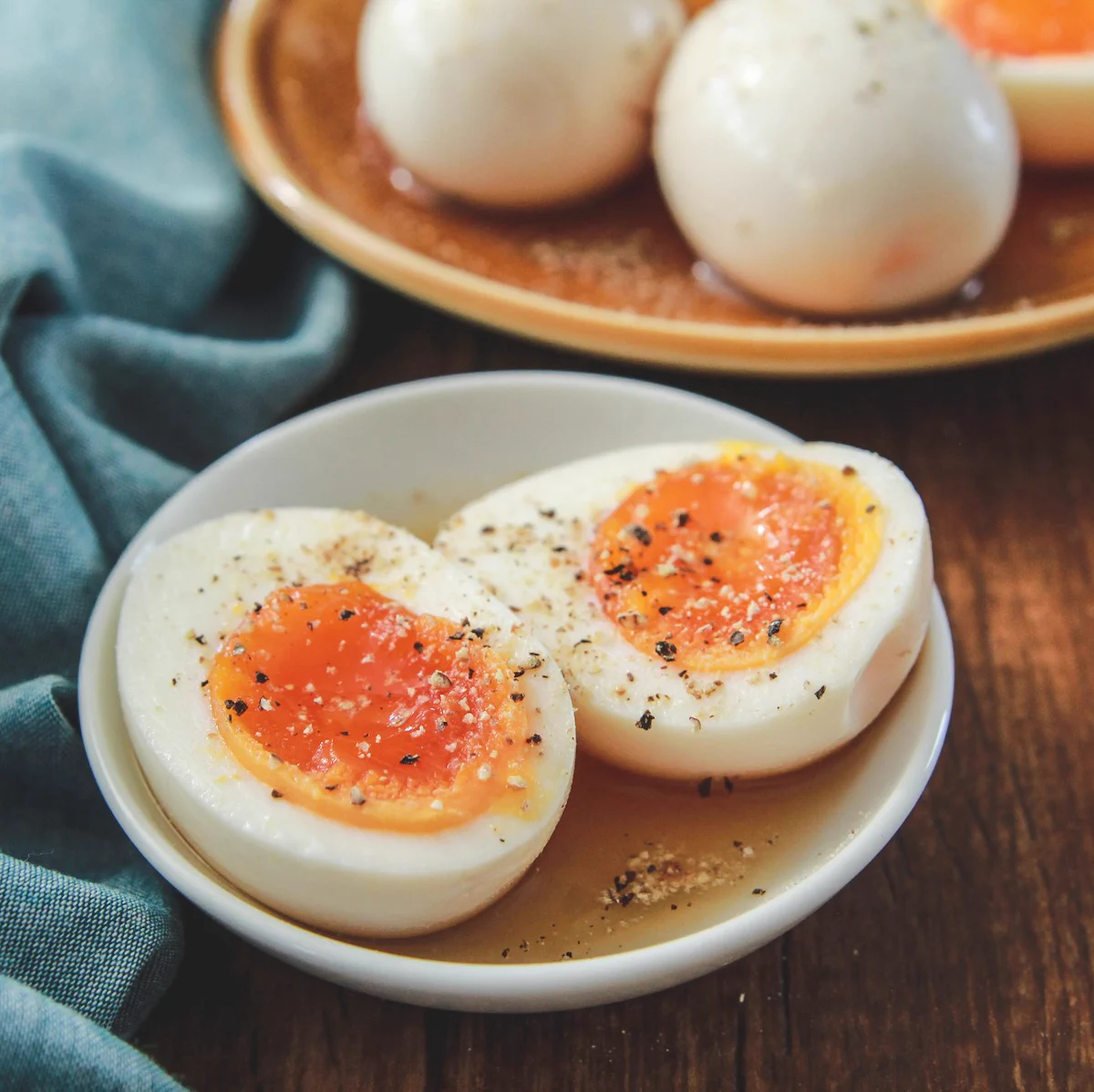 一度に2、3個食べられちゃう美味しさ？！鶏ガラなどの旨味が効いた味玉レシピ！