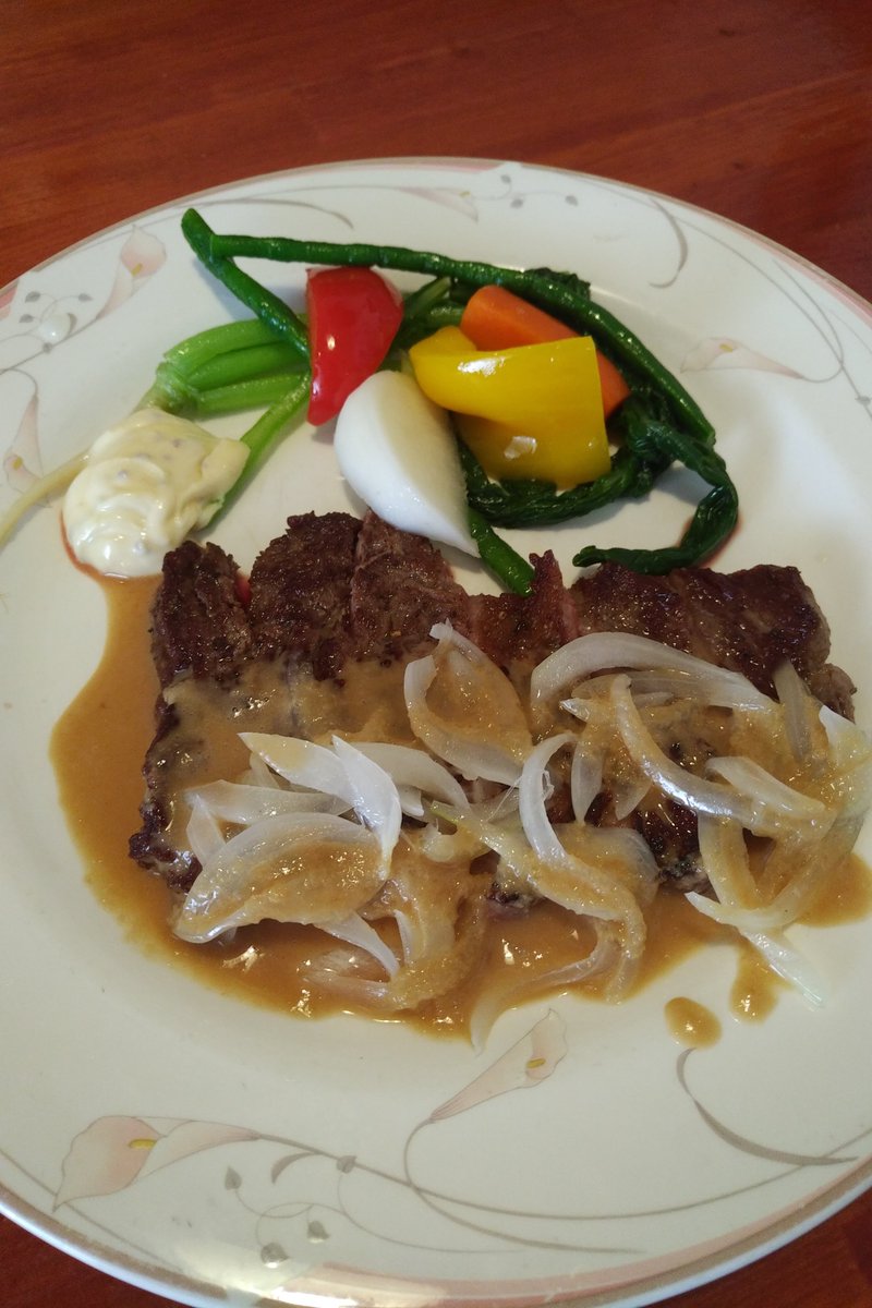 葡萄酒屋 Tastevin V Twitter 土日限定ランチからのお知らせ 今週のおすすめは ステーキシャリアピンソースorサーモンのヴァージンソース です 伊勢佐木町 関内 日の出町 黄金町 阪東橋 ワイン ランチ ディナー 隠れ家