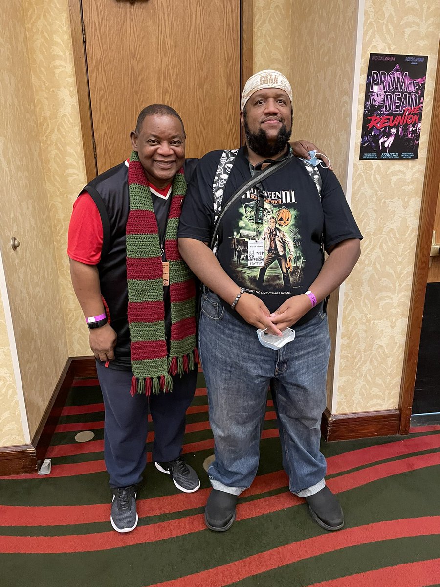 wiccaburr's tweet image. Pics of @therealjoebob and @Felissa_Rose as well as @KenSagoes #crypt21 #crypticonseattle