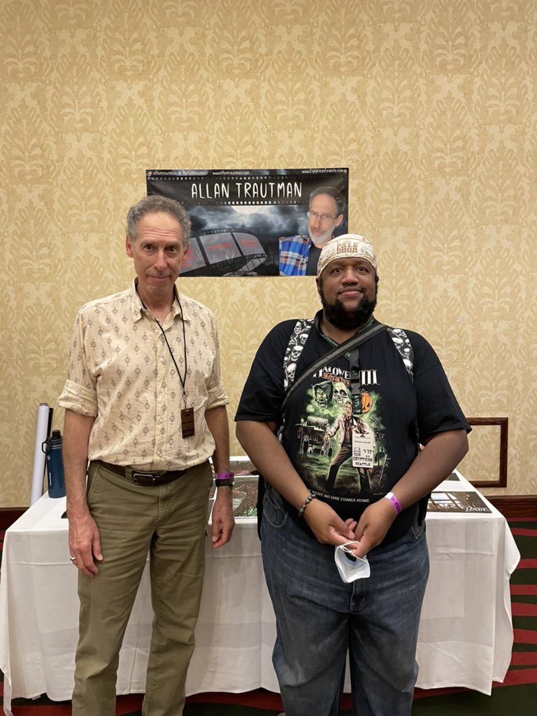 wiccaburr's tweet image. Pics of @LisaWilcox1 @allantrautman and Katherine Kamhi. #crypt21 #crypticonseattle