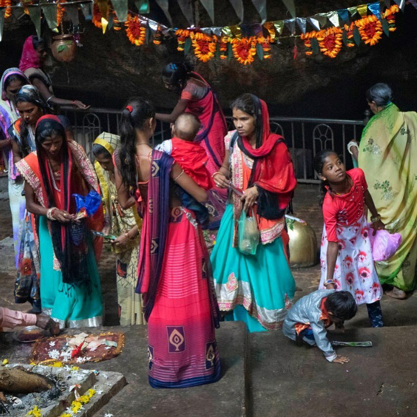 magikindia's tweet photo. Devotees in Ram Kund, a mysterious place near Banswara
#ramkund #banswara #talwara #rajasthan #rajasthani #rajasthantourism #indiaphotography #travel #indialovers #travelindiagram #travelindia #magikindia #india #indiatravelphotography #mathinitravel
Copyright @magikindia https://t.co/3aG253LhZ6