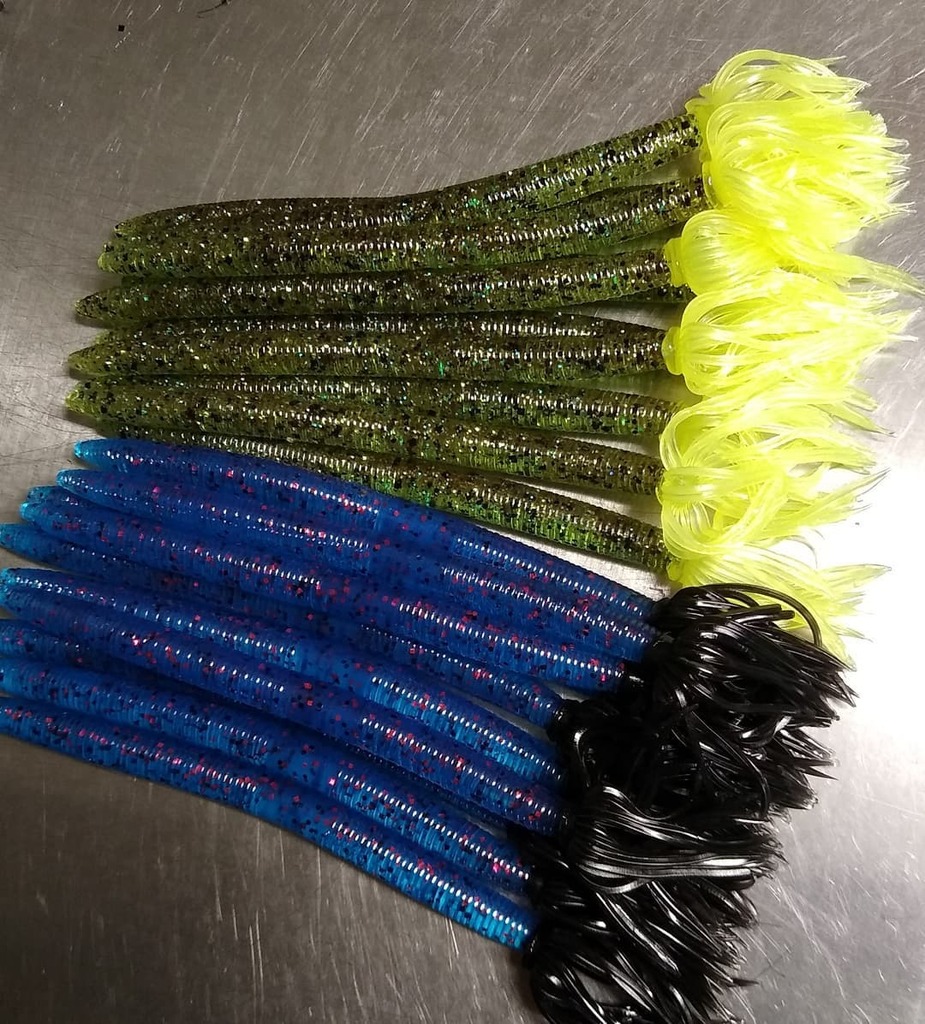 BucksBaits's tweet photo. Some more skirted Wacky Slabs tonight. #BucksBaits #Deadon #Custom #PourYourOwn #NoFilter https://t.co/YJGQR23kxx
