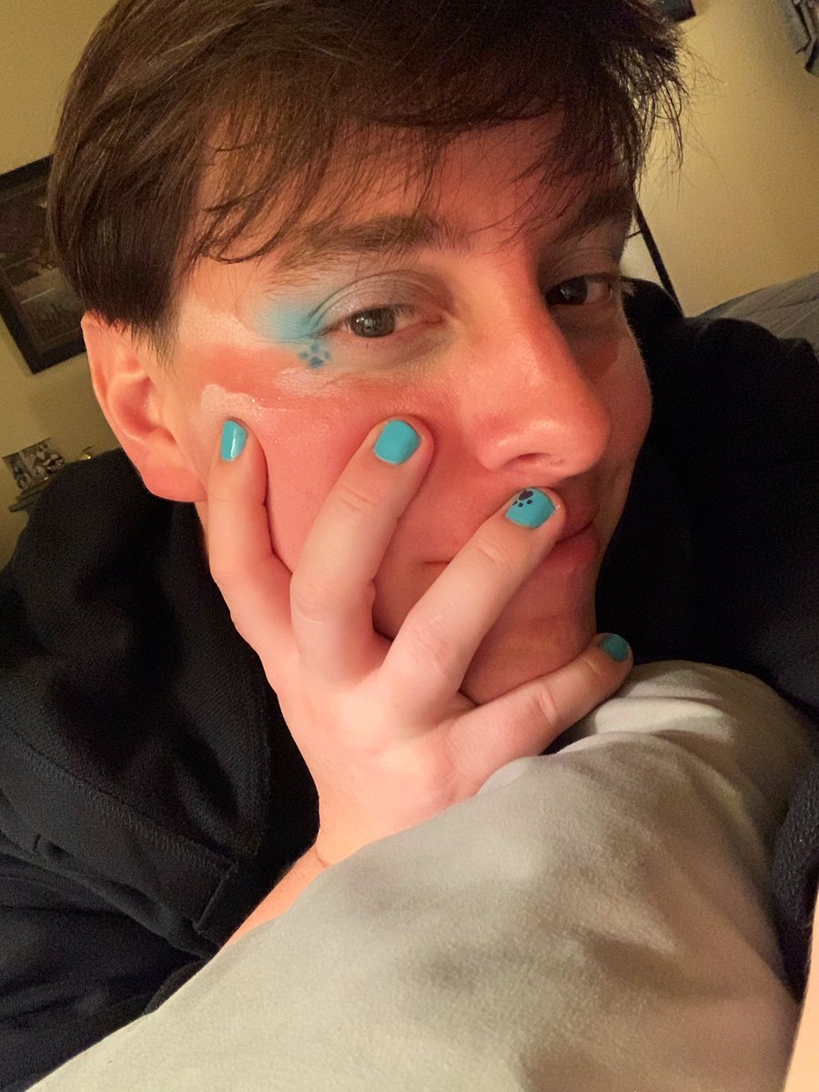 Have a good night, all 💙🌙 (I will wash it off soon, I promise)