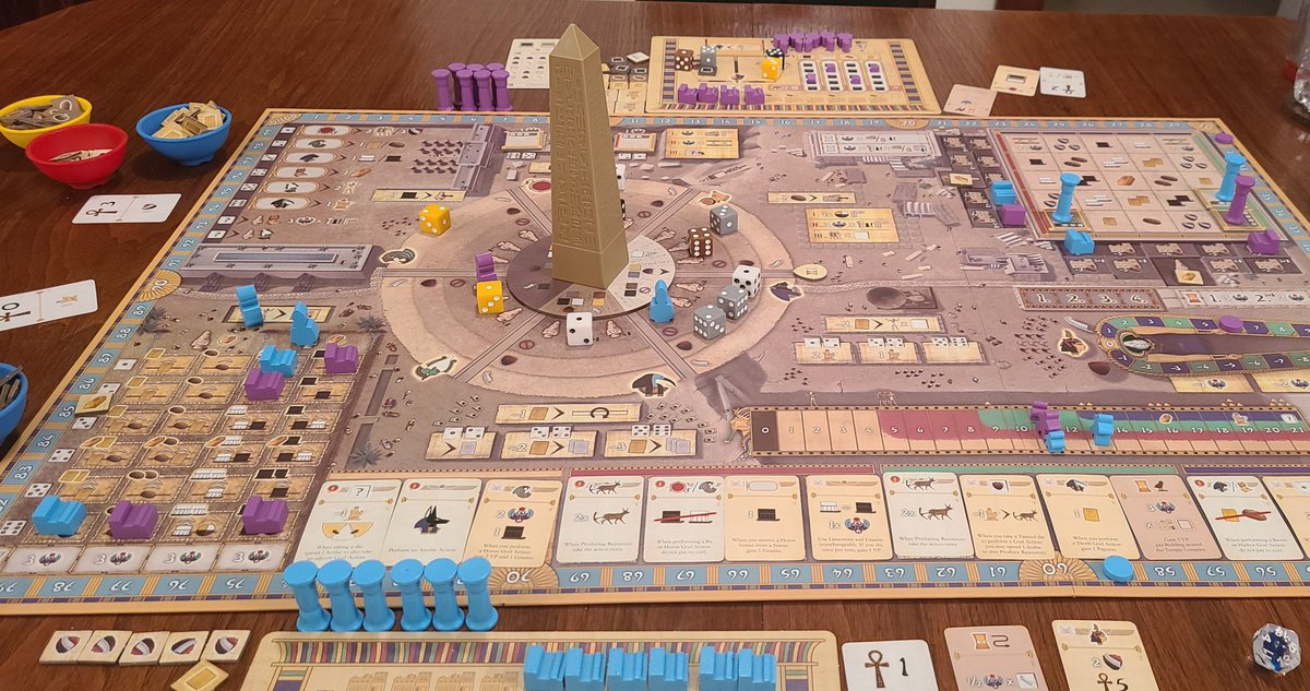 TableIt_'s tweet image. Talk about impressive table presence! Tekhenu: Obelisk of the Sun from @BoardAndDice takes dice drafting to the next level. The moving obelisk on the board is a brilliant mechanic that uses light and shadows to manipulate dice actions. Deep and meaningful turns every time!