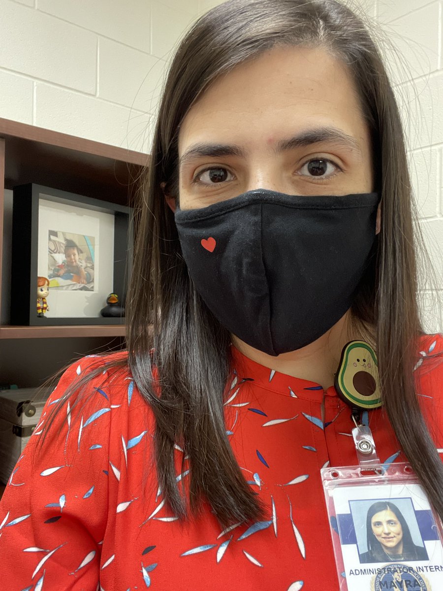 Ms_Goodday's tweet image. What a whirlwind of a life! I have “1st week of school” written all over my face. Exhausting but worth it!! I am not the only one. #BandMomAgain😉🥰😍 ¡Qué torbellino de vida! La primera semana de escuela está escrita en mi cara. No soy la única. ¡Agotador pero vale la pena!!
