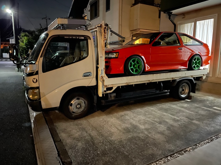 bcho02516941's tweet photo. 先日の休みに86が帰って来ました😊
帰って来るギリギリの所で色々と準備も整い、何時でも出動可能になりました😊
修理に関わって頂いた皆さん本当に有難う御座いました😊
#ae86 #横転からの復活 #自家用積車 #teammouse #iwaharabodyworks #vanityfactory https://t.co/7kgkgMMTU1