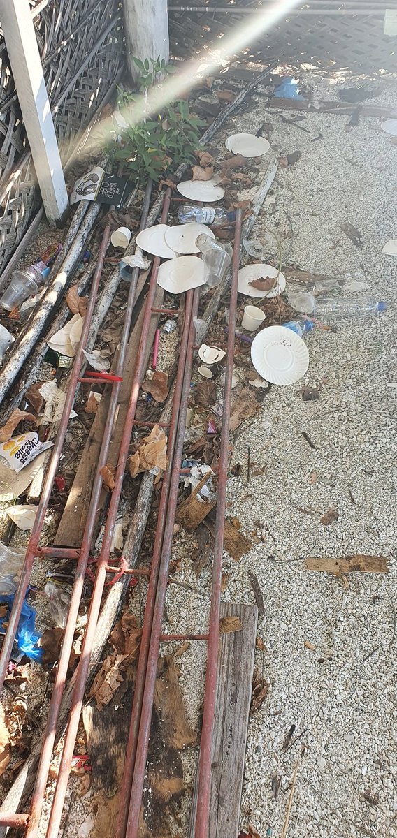 JCIAdduMv's tweet photo. A great end to the week! 
Issues such as littering can easily be solved if we as community make simple changes in our behavior. Let us know if you want to join us or have any ideas https://t.co/OZJ1O2qfyJ