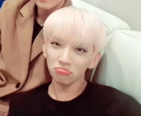 슈아컬렉션 tweet media