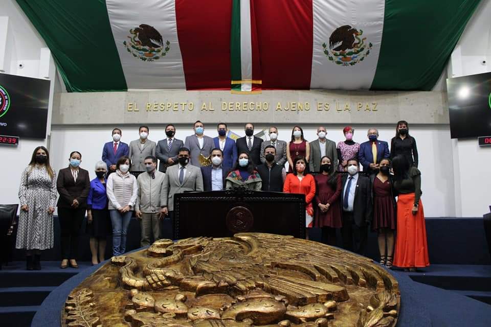 Tomó protesta el Lic. Alejandro Habib Nicolás como Procurador de Justicia del Estado de Hidalgo, a quien invité respetuosamente a que trabajará a favor de las y los Hidalguenses sin distinción de colores.