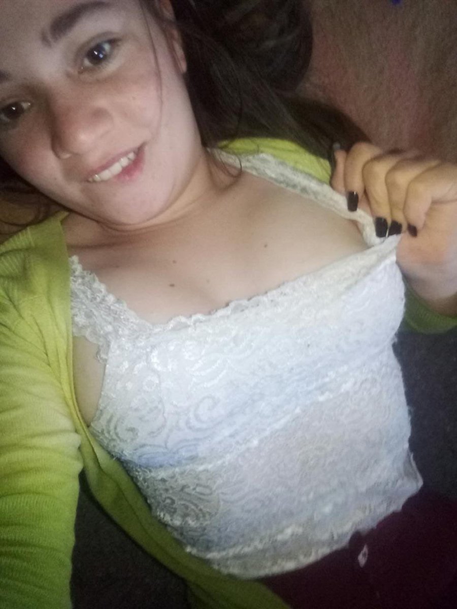mujermala21's tweet photo. Que dicen si vuelvo 🥵🤤🔥  soy una perrita obediente 🥺🥵🔥 https://t.co/sZgQRVeYJC