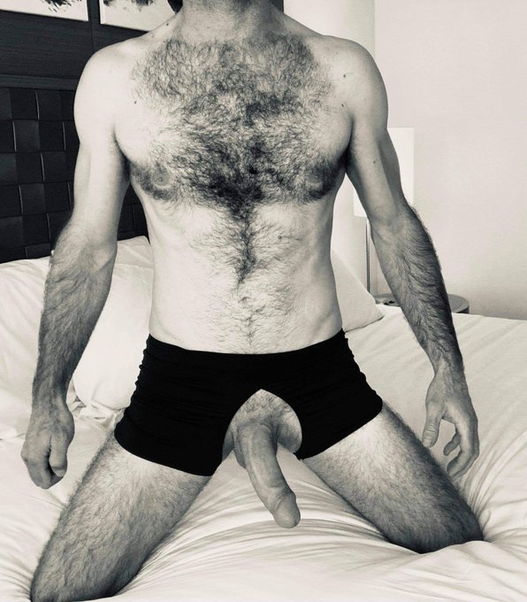 This guy 😍 https://t.co/K6JgLY9RGI<a href="/tag/hotwife"class="tags"><span>#hotwife</span></a><a href="/tag/wifeshare"class="tags"><span>#wifeshare</span></a>