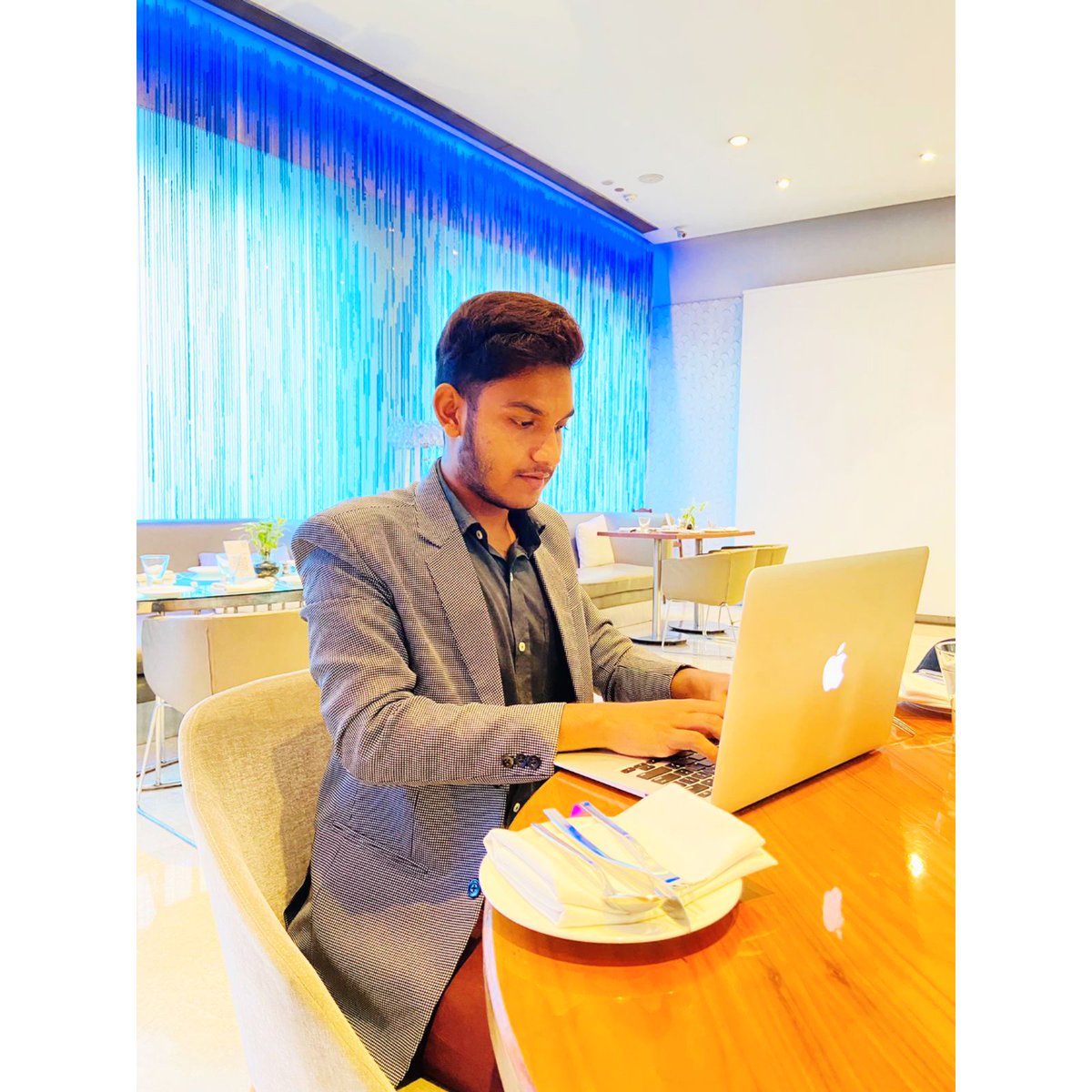 Rahul100867's tweet photo. FAILURES ARE THE MOST IMPORTANT THING IN LIFE BECAUSE SUCCESS DON'T TEACH AS MUCH IT BOOSTS YOUR EGO. https://t.co/7m39ZwyY6S