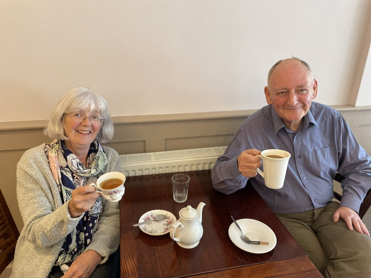 willmurray86's tweet photo. End of an era in Hull. Loved my little house on Wellesley Ave.
Thanks to my geriatric dynamic removal team of my mum & @gordonprescott6 plus local junior shotput hero & chief heavy lifter #ItComesInPints Steve! https://t.co/YnAnBdkIJZ