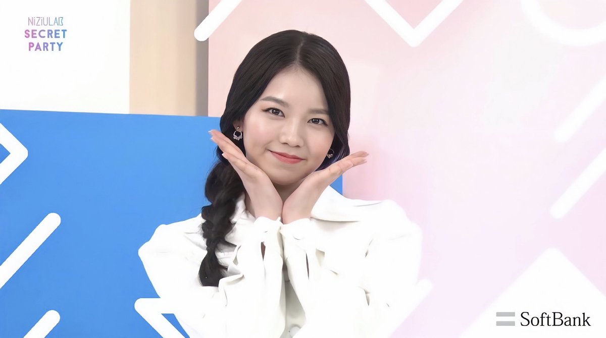 新入荷 Niziu Lab Secret Party 参加権 21新作モデル Moni Mn