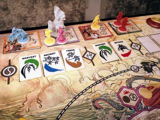I’ve played quite a few games of Rising Sun now and the time scale can vary massively based on the experience level of the players.

Read more 👉 lttr.ai/lElq

#BeautifullySculptedMinis #LeadingClansVying #VaryMassivelyBased #Boardgames #Tabletopgames #Juegodemesa